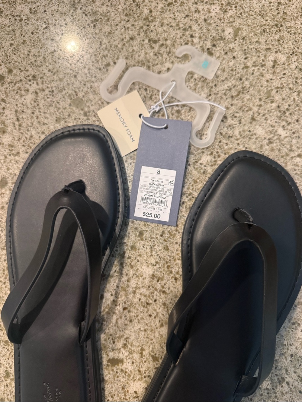 Target Flip Flops - Picture 3 of 3